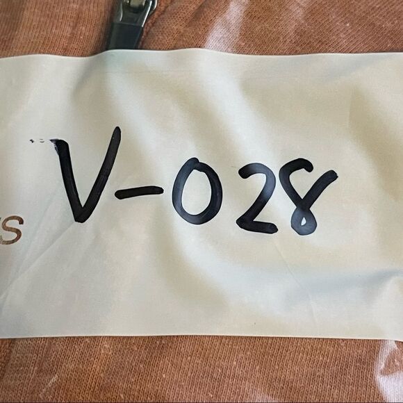 Orvis Trout Bum Quarter Zip Top in Burnt Orange Size Medium - Picture 10 of 10